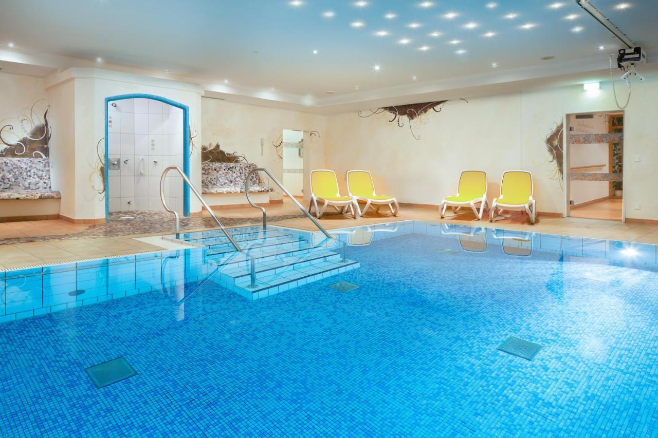 "Viktoria Ferienhaus" - Annehmlichkeiten Von 4-Sterne Familien-Und Wellnesshotel Viktoria Koennen Mitbenutzt Werden Оберстдорф Экстерьер фото